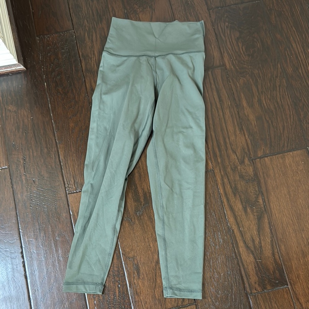 Aerie Forest Green Active Leggings short